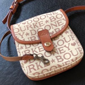 Cute cross body Downey & Bourke bag